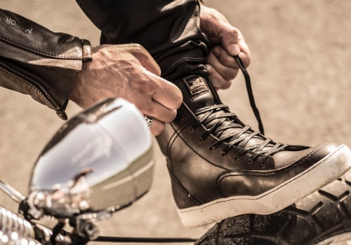 Exploring Boots and Apparel for Motorcycle Riders